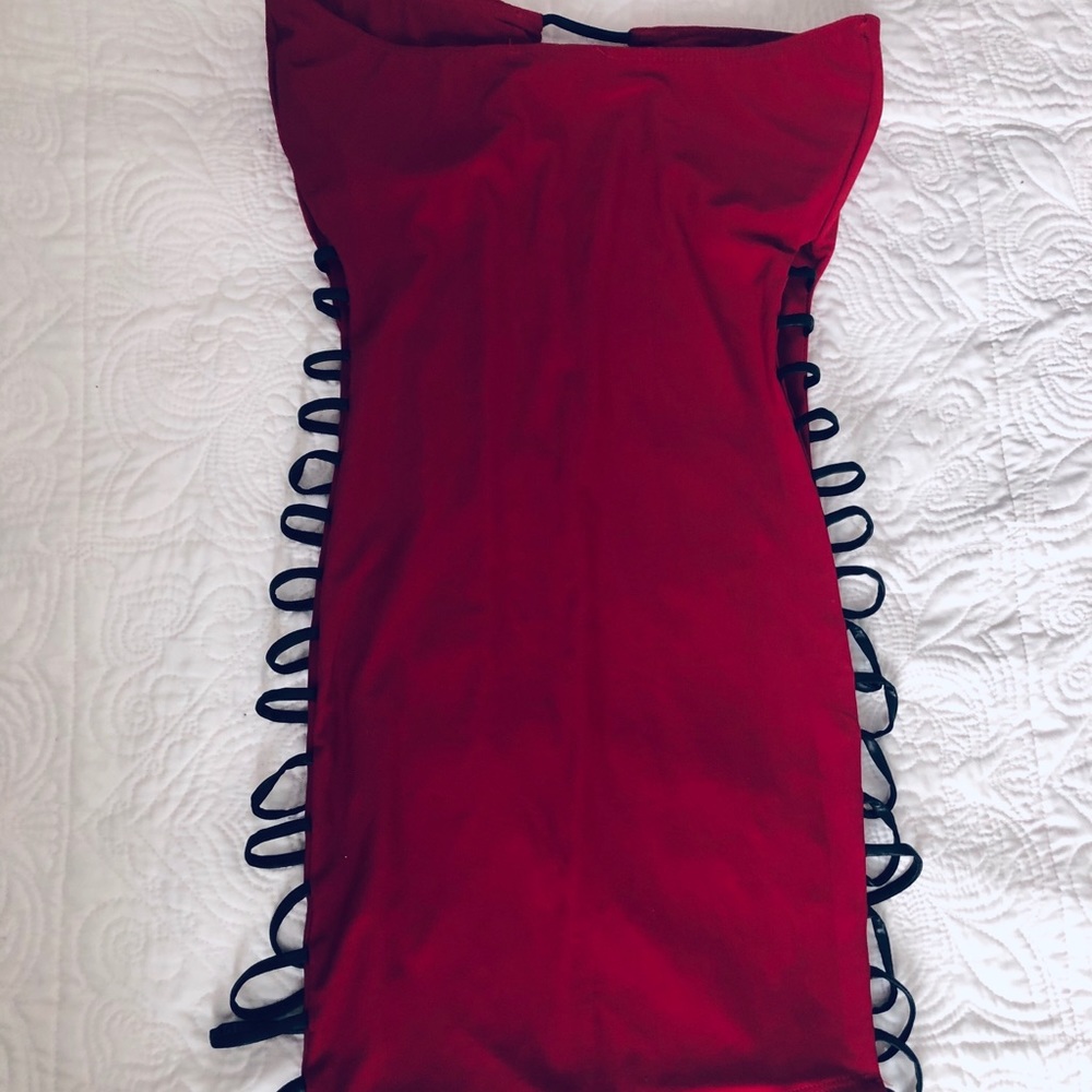 Dress - Picture 2 of 3
